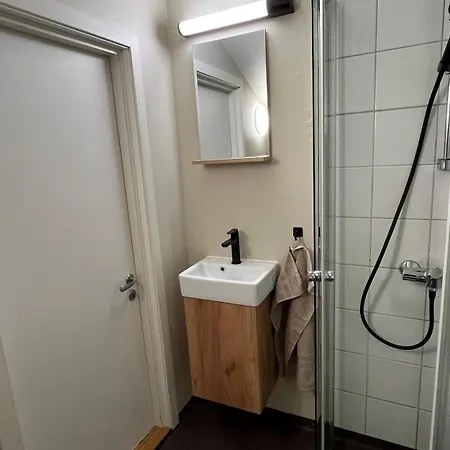 Cozy Top-floor With Arctic Cathedral View Apartamento *