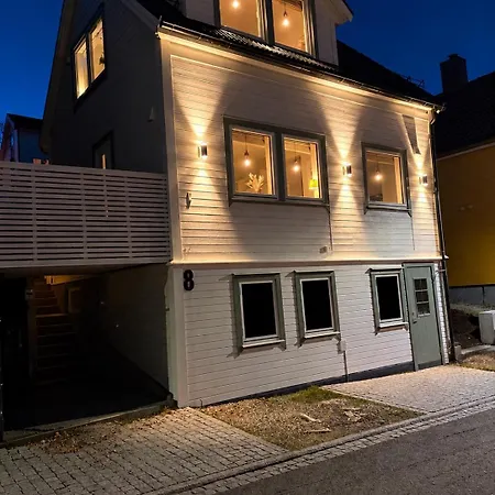 Cozy Top-floor With Arctic Cathedral View * Tromsø
