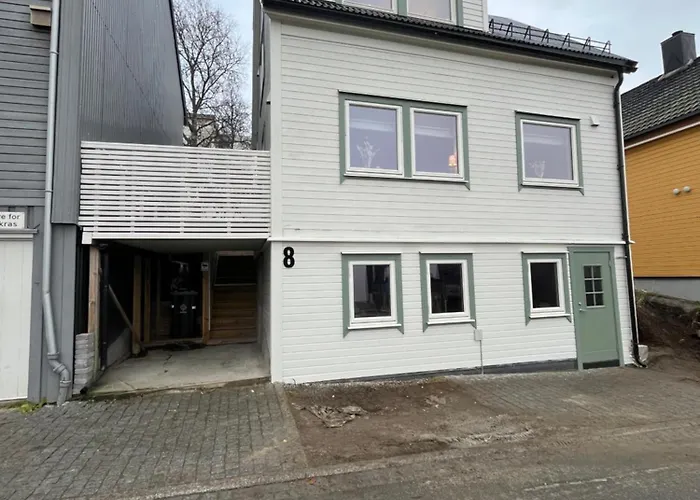 Leilighet Cozy Top-floor With Arctic Cathedral View